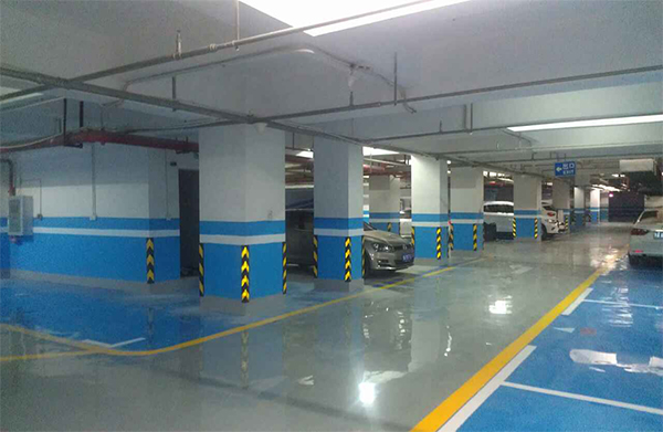 富莱德为武汉商业学校进行地下停车场翻新